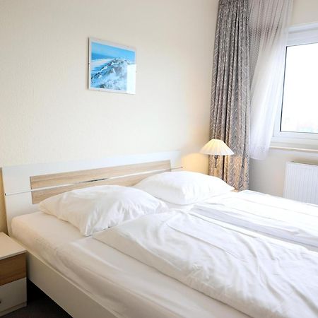 Gemuetliches 2-Zimmer-Appartement Mit Balkon. Вестерланд Экстерьер фото